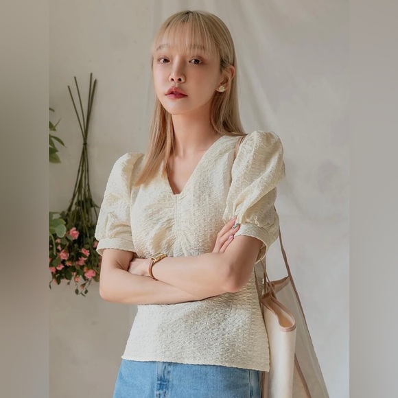 Beige Blouse with Texture - size small - Picture 2 of 2